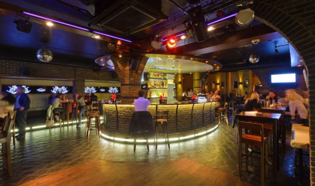 infinity club prague